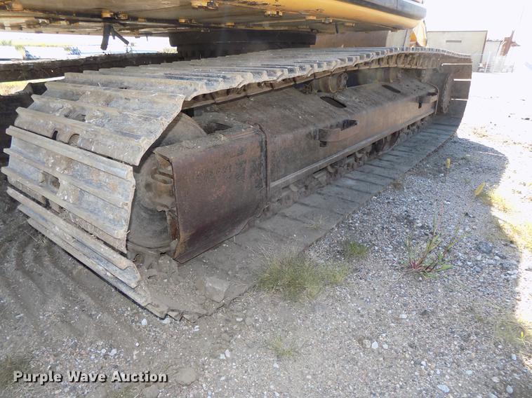 image for item DB8598 1999 Caterpillar 320B L excavator