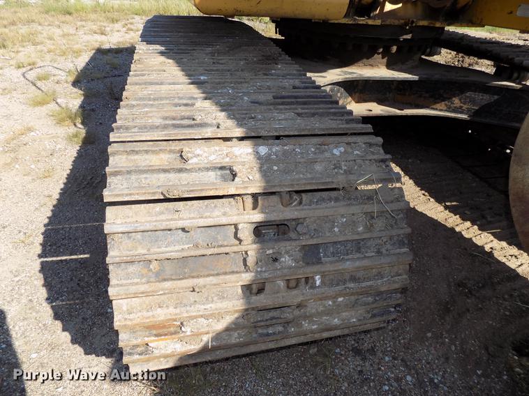 image for item DB8598 1999 Caterpillar 320B L excavator