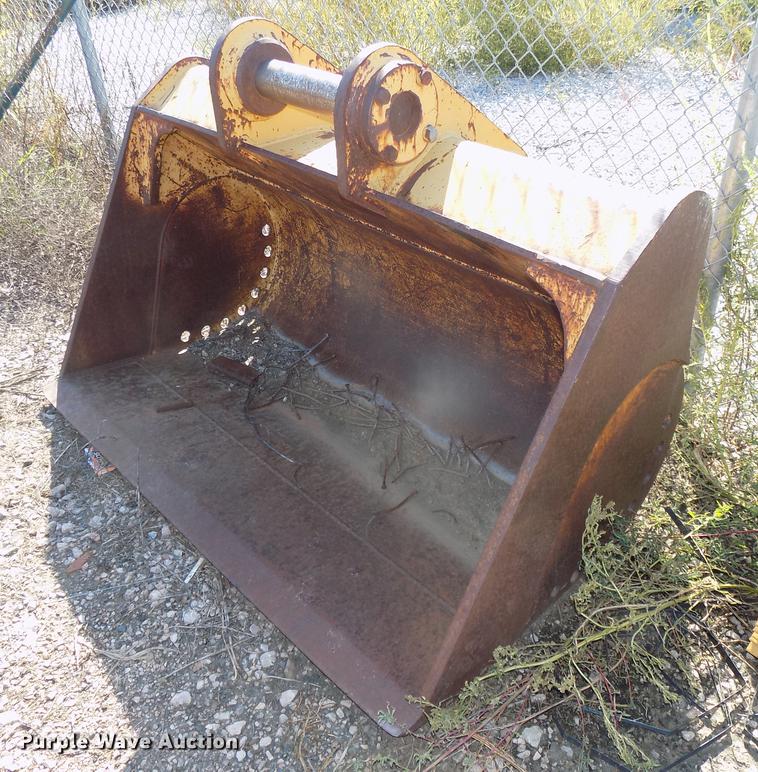 image for item DB8598 1999 Caterpillar 320B L excavator