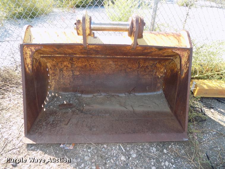 image for item DB8598 1999 Caterpillar 320B L excavator