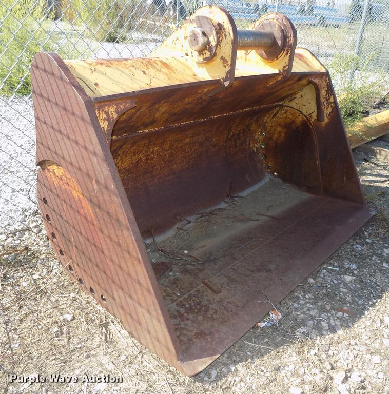 image for item DB8598 1999 Caterpillar 320B L excavator