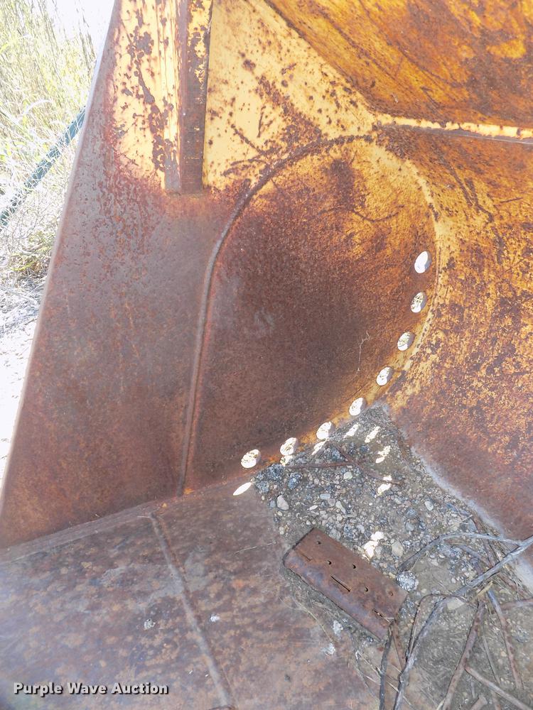 image for item DB8598 1999 Caterpillar 320B L excavator