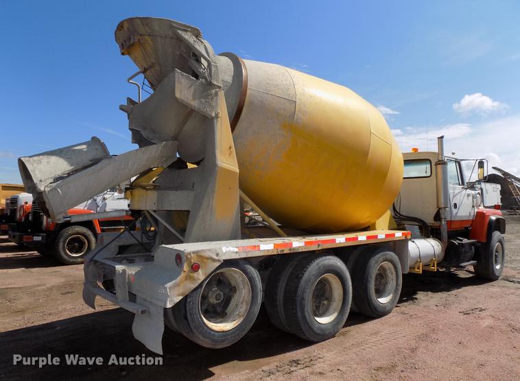 image for item DB8608 1995 Ford LT8000 ready mix truck