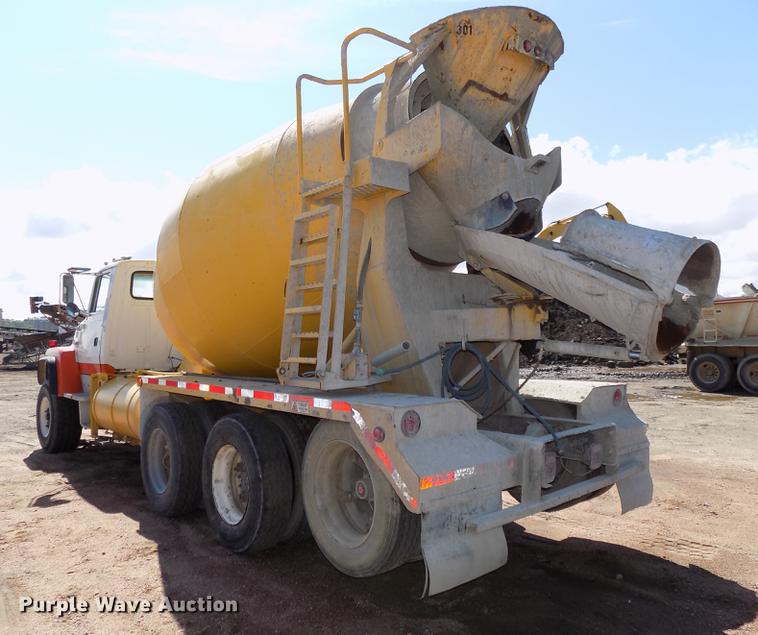 image for item DB8608 1995 Ford LT8000 ready mix truck