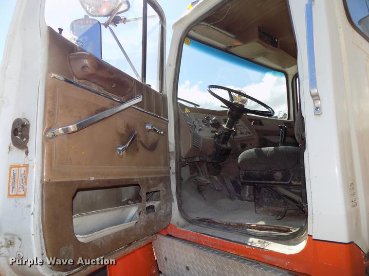 image for item DB8608 1995 Ford LT8000 ready mix truck