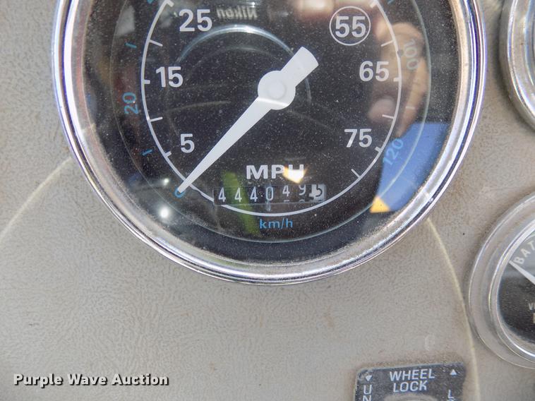 image for item DB8608 1995 Ford LT8000 ready mix truck