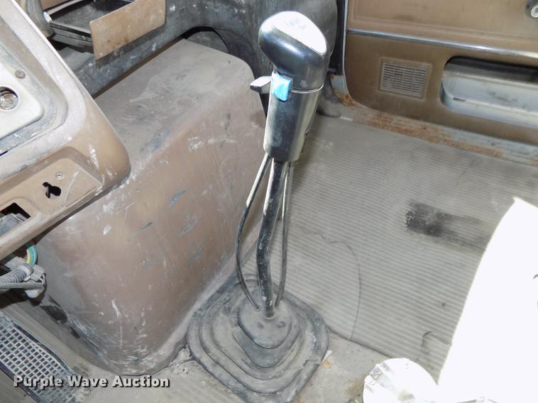 image for item DB8608 1995 Ford LT8000 ready mix truck