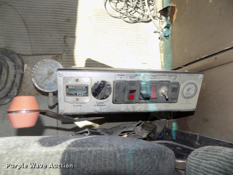 image for item DB8608 1995 Ford LT8000 ready mix truck