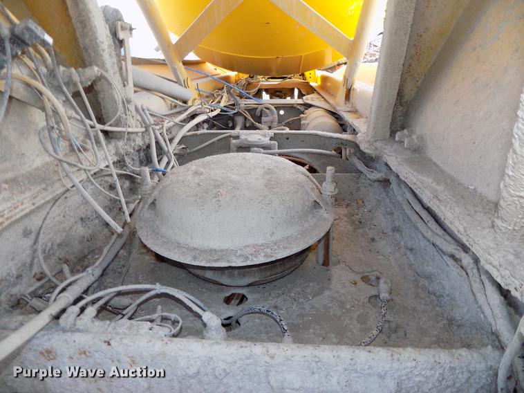 image for item DB8608 1995 Ford LT8000 ready mix truck