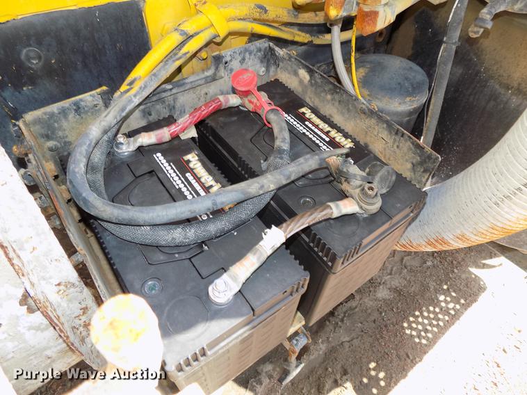 image for item DB8608 1995 Ford LT8000 ready mix truck