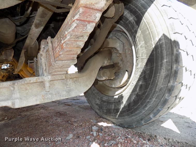 image for item DB8608 1995 Ford LT8000 ready mix truck