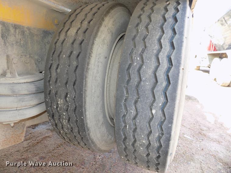 image for item DB8608 1995 Ford LT8000 ready mix truck