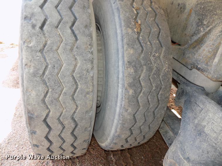 image for item DB8608 1995 Ford LT8000 ready mix truck