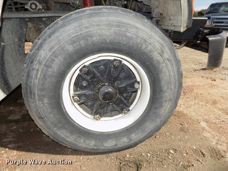 image for item DB8608 1995 Ford LT8000 ready mix truck