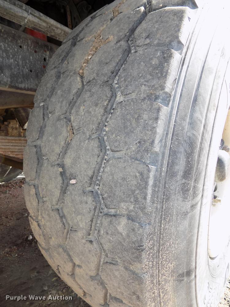 image for item DB8608 1995 Ford LT8000 ready mix truck