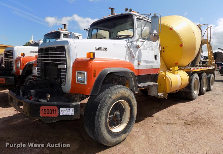 image for item DB8609 1991 Ford LT9000 ready mix truck