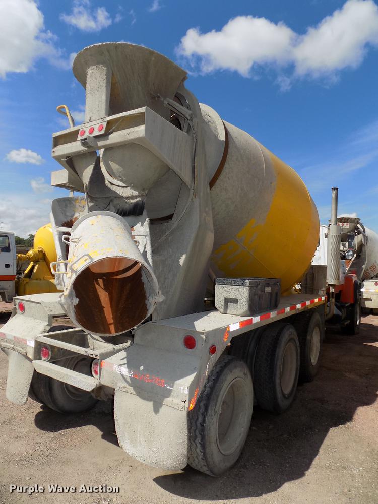 image for item DB8609 1991 Ford LT9000 ready mix truck