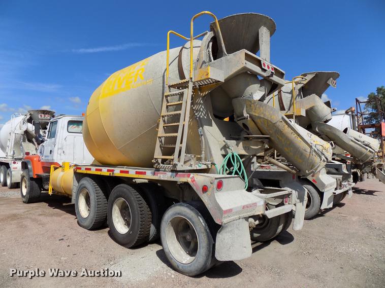 image for item DB8609 1991 Ford LT9000 ready mix truck