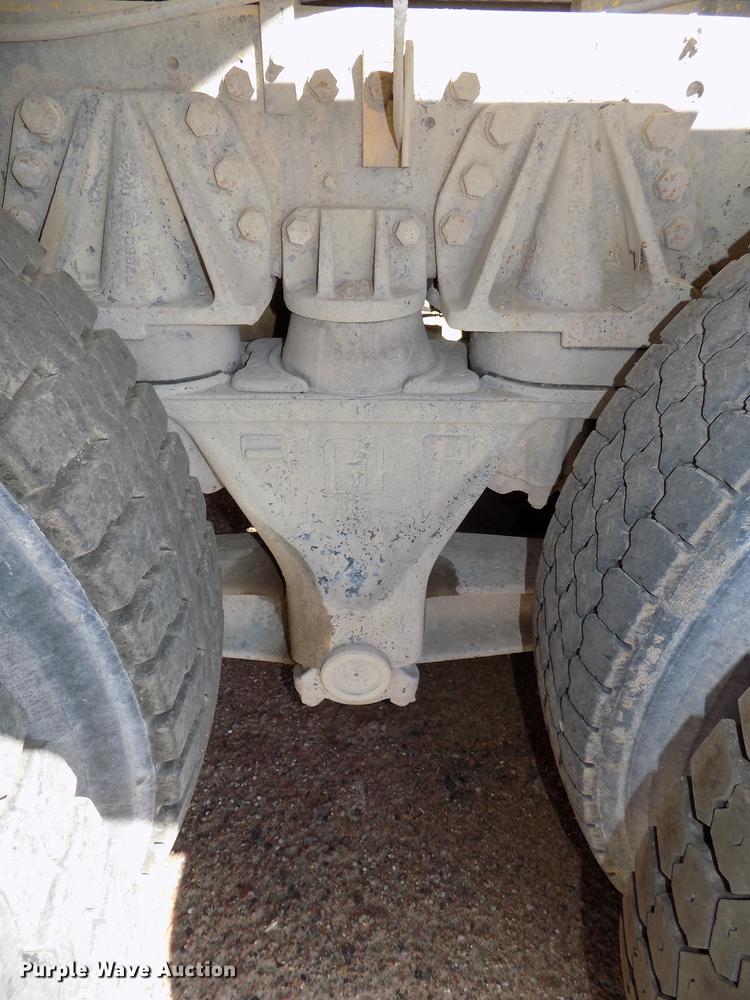 image for item DB8609 1991 Ford LT9000 ready mix truck