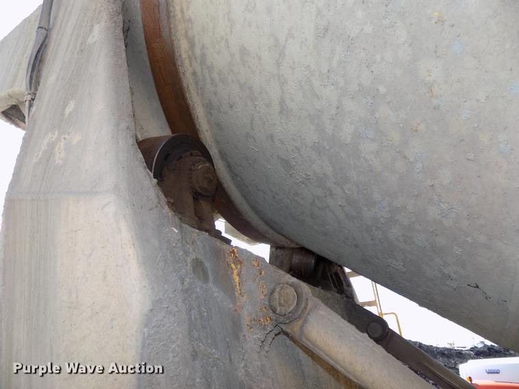 image for item DB8609 1991 Ford LT9000 ready mix truck