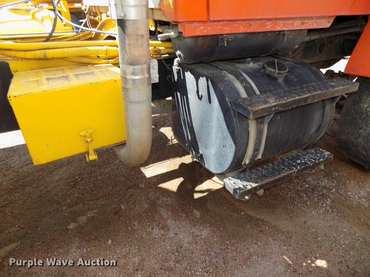 image for item DB8609 1991 Ford LT9000 ready mix truck