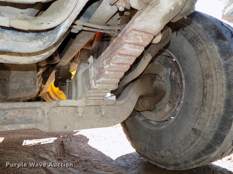 image for item DB8609 1991 Ford LT9000 ready mix truck