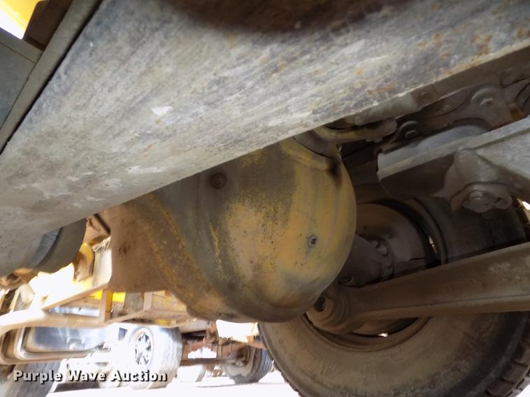 image for item DB8609 1991 Ford LT9000 ready mix truck