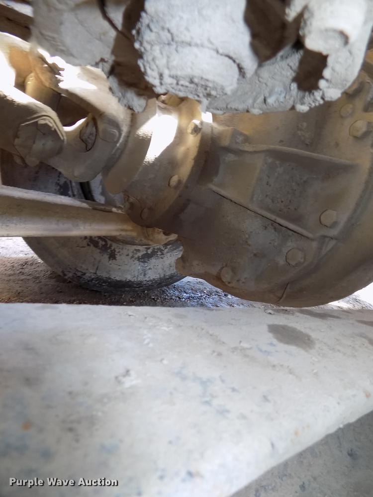 image for item DB8609 1991 Ford LT9000 ready mix truck