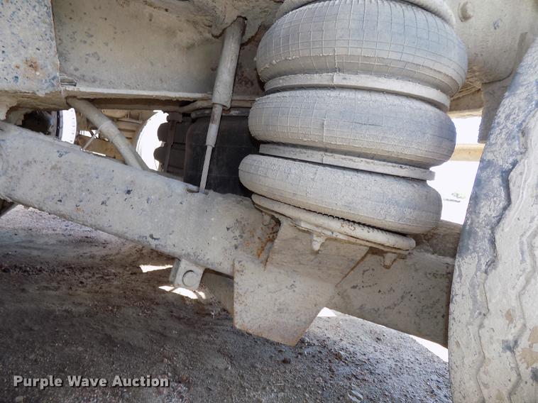 image for item DB8609 1991 Ford LT9000 ready mix truck