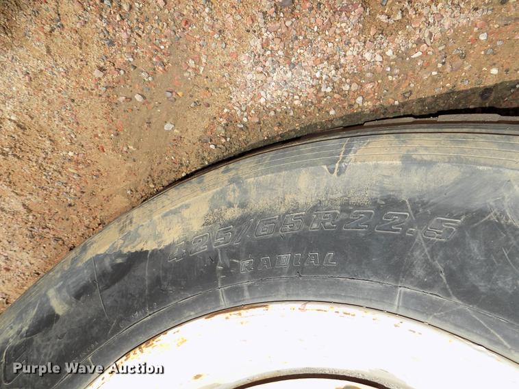 image for item DB8609 1991 Ford LT9000 ready mix truck