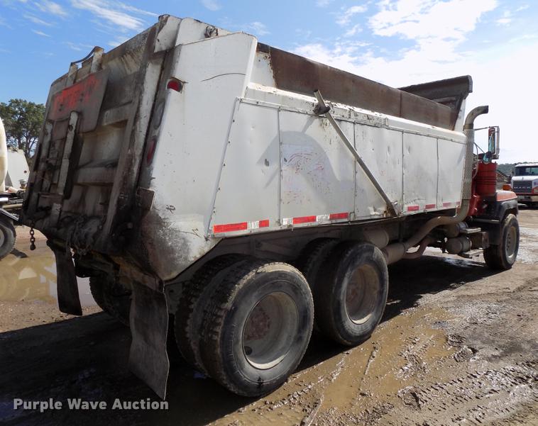 image for item DB8610 1991 Mack RD690S dump truck