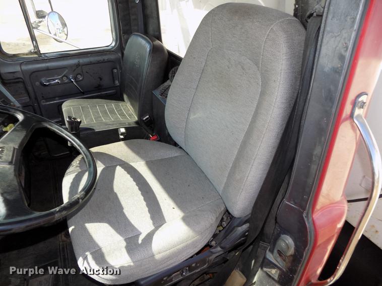 image for item DB8610 1991 Mack RD690S dump truck