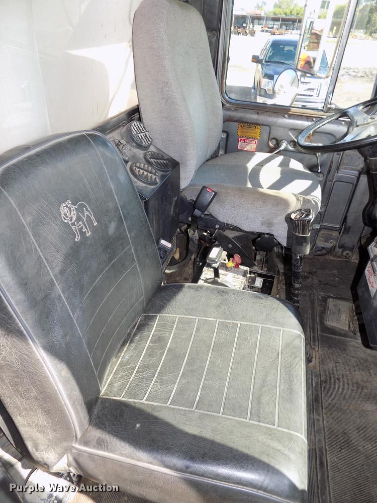 image for item DB8610 1991 Mack RD690S dump truck