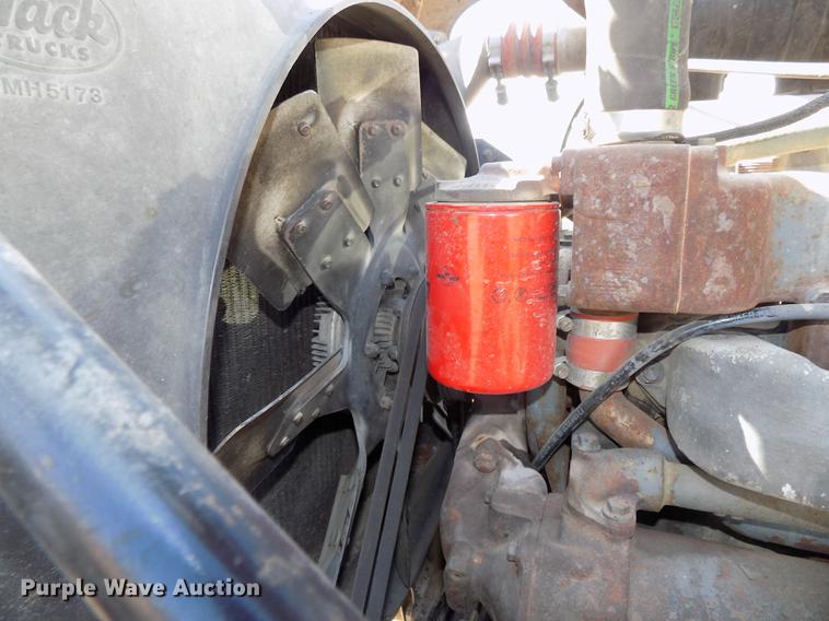 image for item DB8610 1991 Mack RD690S dump truck