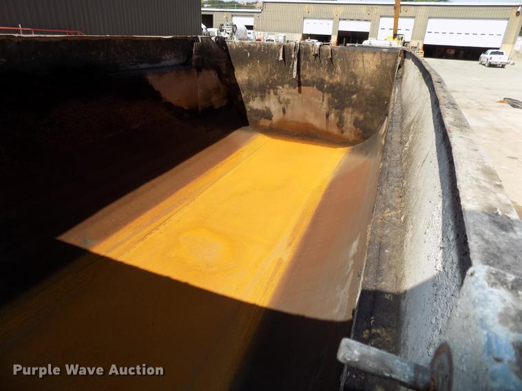 image for item DB8610 1991 Mack RD690S dump truck