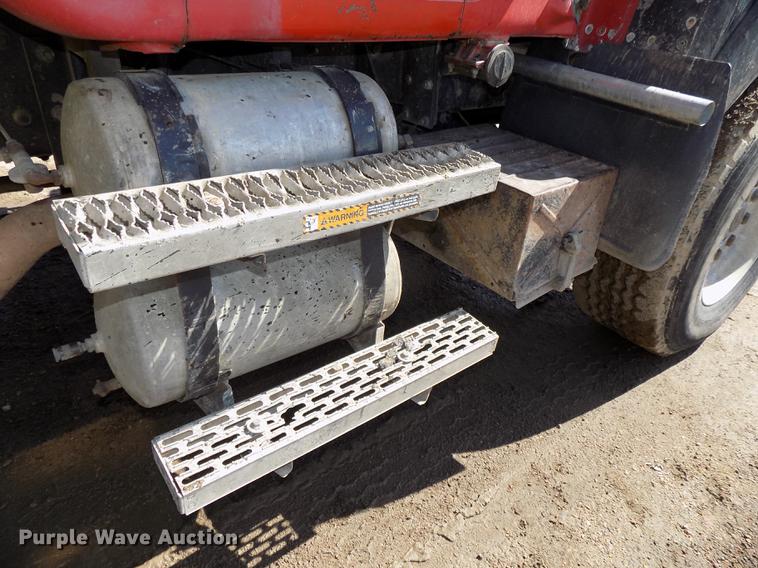 image for item DB8610 1991 Mack RD690S dump truck