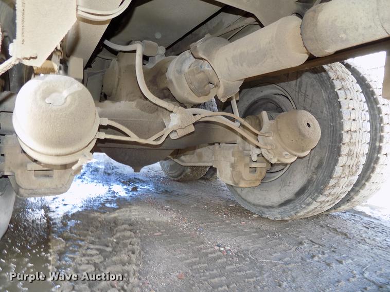 image for item DB8610 1991 Mack RD690S dump truck