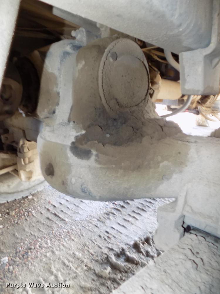 image for item DB8610 1991 Mack RD690S dump truck