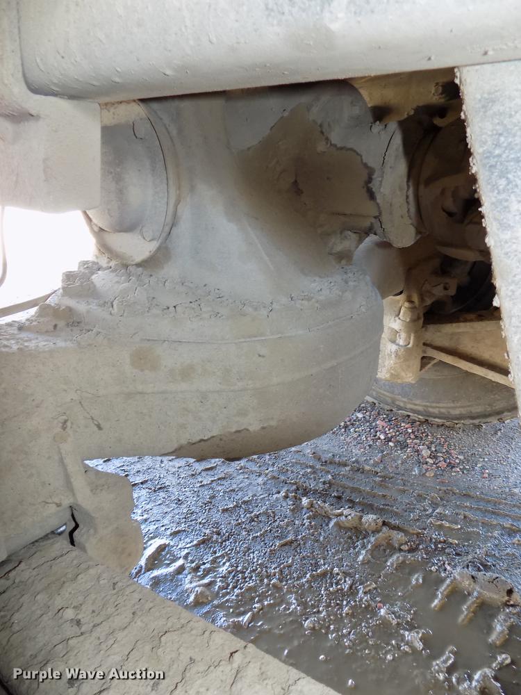 image for item DB8610 1991 Mack RD690S dump truck