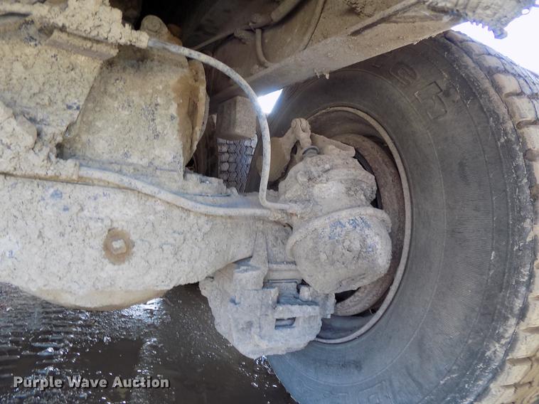 image for item DB8610 1991 Mack RD690S dump truck