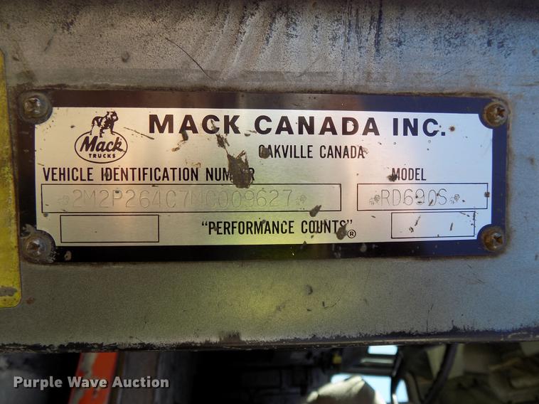 image for item DB8610 1991 Mack RD690S dump truck