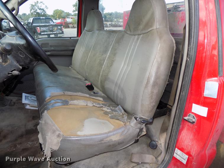 image for item DB8611 2000 Ford F550 Super Duty service truck with crane