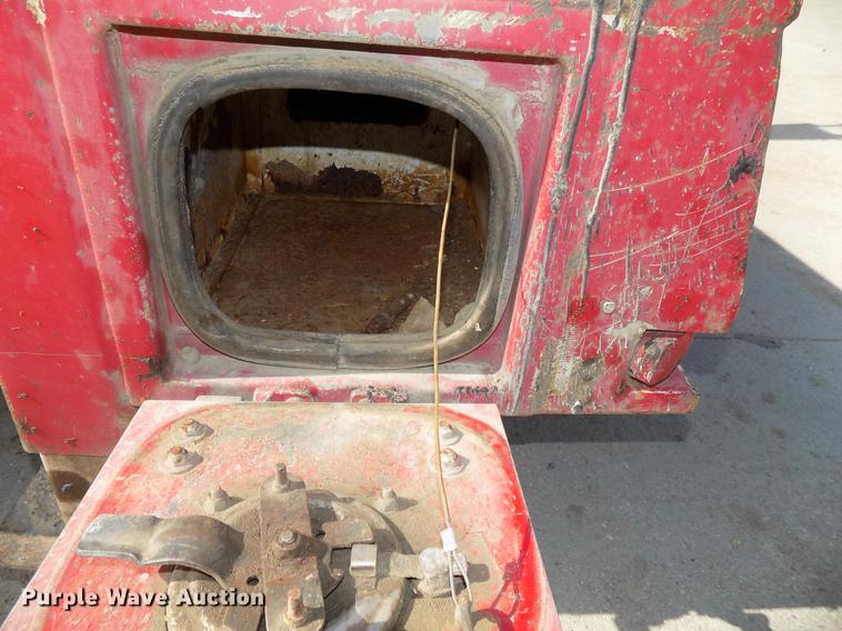 image for item DB8611 2000 Ford F550 Super Duty service truck with crane