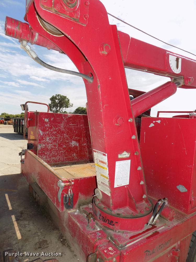 image for item DB8611 2000 Ford F550 Super Duty service truck with crane