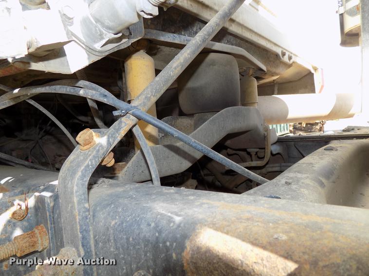 image for item DB8612 1995 Mack CH613 semi truck