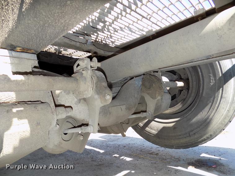 image for item DB8612 1995 Mack CH613 semi truck