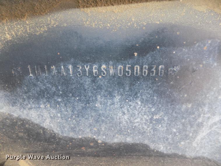 image for item DB8612 1995 Mack CH613 semi truck