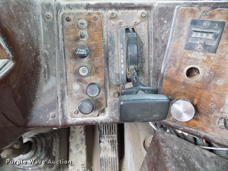 image for item DB8613 1999 Advance C10350A76811 ready mix truck