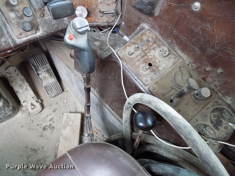 image for item DB8613 1999 Advance C10350A76811 ready mix truck