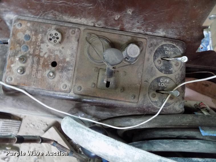 image for item DB8613 1999 Advance C10350A76811 ready mix truck